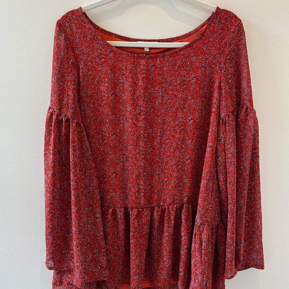 Easel Boutique Bell Sleeve Top